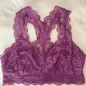 Serra Lace Bralette in Lavender